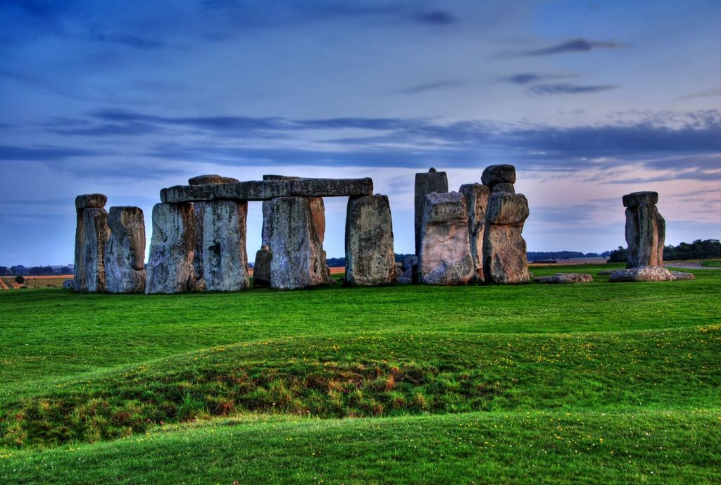Kamenný monument Stonehenge v Anglii | fyletto/123RF.com