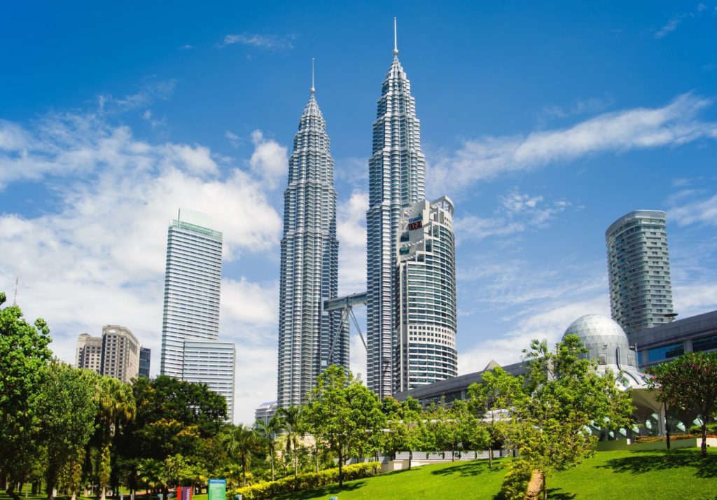 Petronas Twin Towers v Kuala Lumpur | vselenka/123RF.com