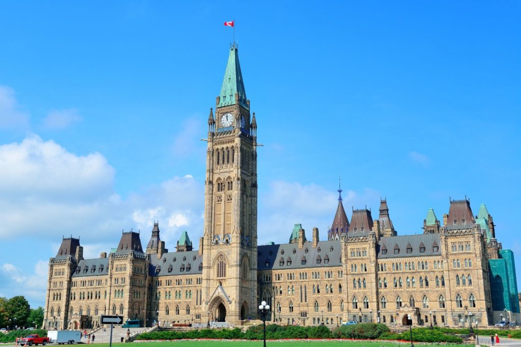 Parliament Hill v Ottawě v Kanadě | rabbit75123/123RF.com