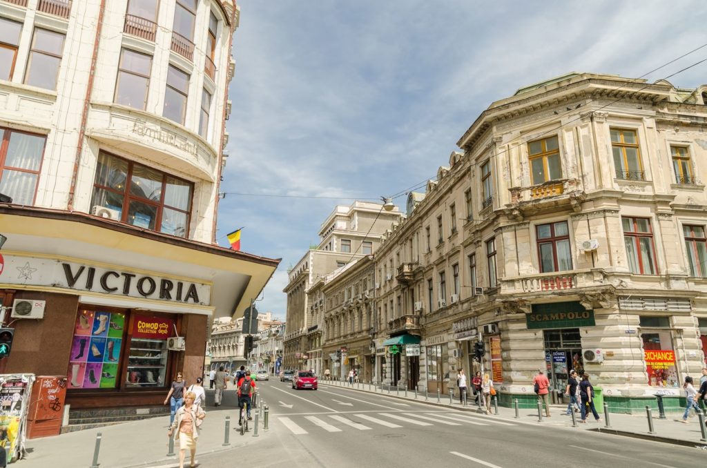 Ulice Calea Victoriei v Bukurešti | radub85/123RF.com