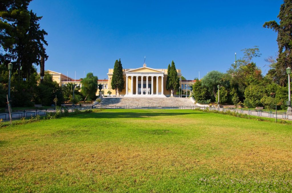 Královské zahrady a palác v Athénách | phototraveller/123RF.com