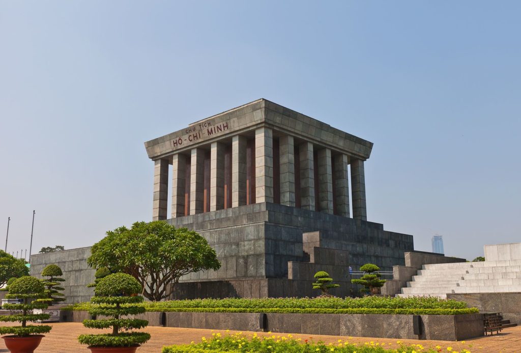 Ho Či Minovo mauzoleum v Hanoji | joymsk/123RF.com