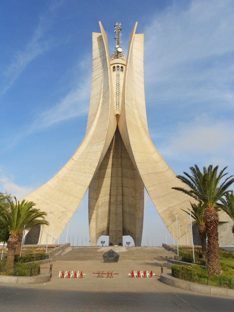 Památník mučedníků v Alžíru | hipercom/123RF.com