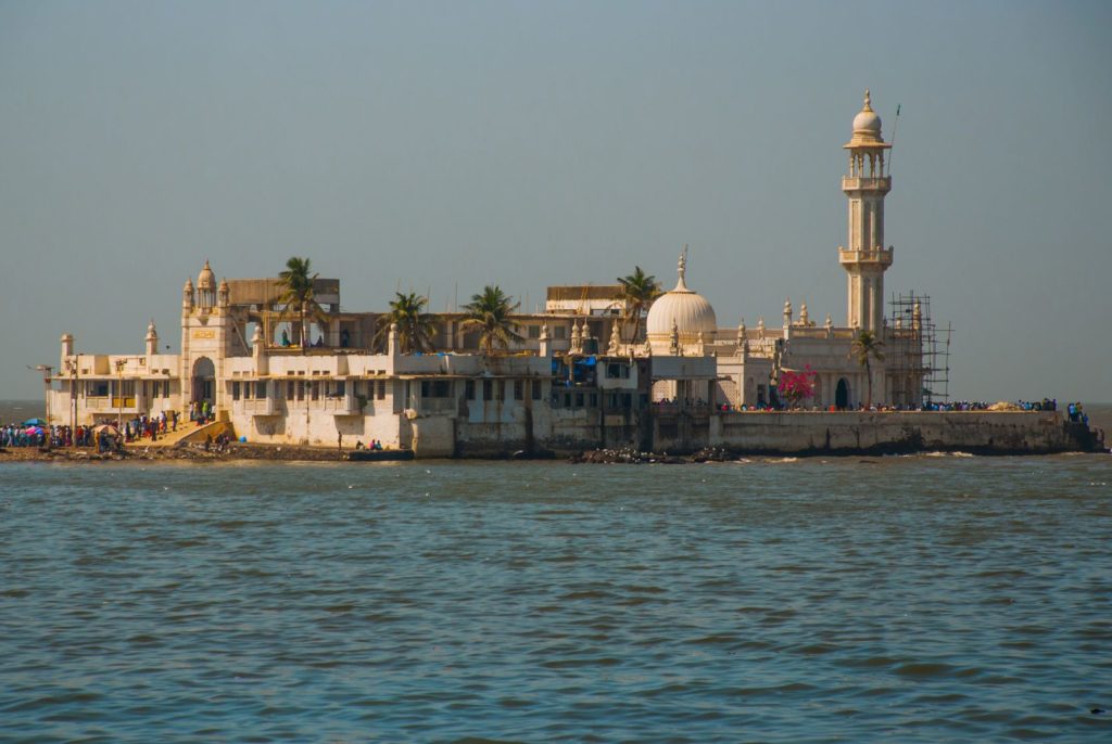 Mešita Haji Ali Dargah v Bombaji | a1804/123RF.com