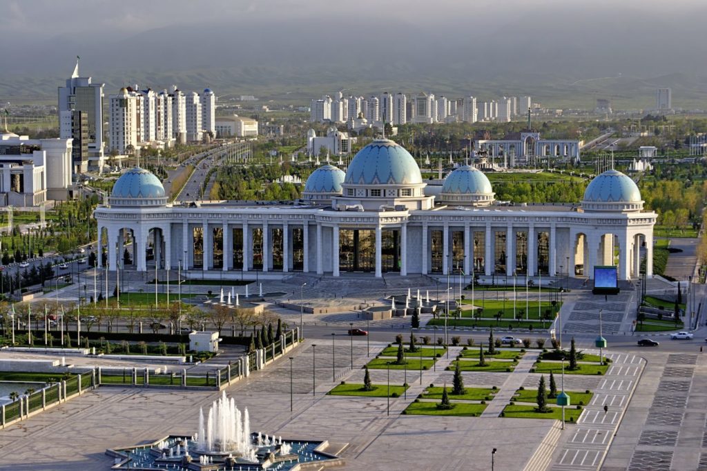Palác Rukhiyet v Ašchabadu | velirina/123RF.com