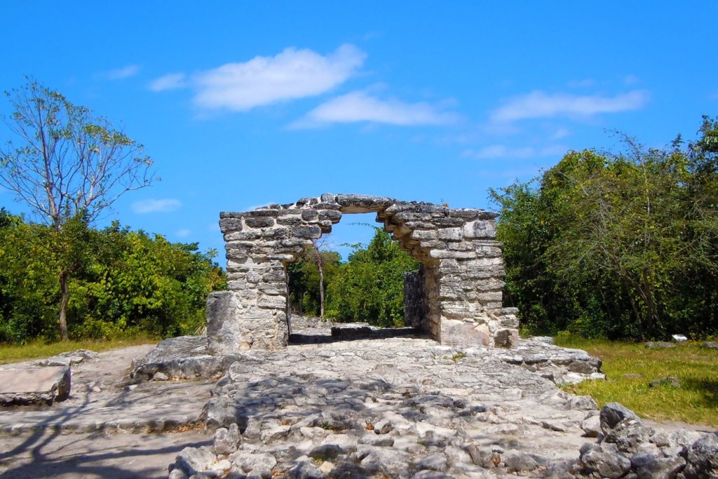 Ruiny mayských památek u San Gervasio na ostrově Cozumel | wormblast/123RF.com