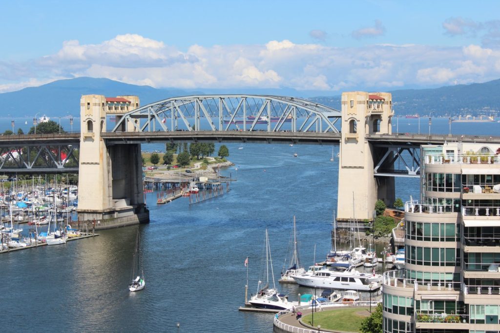 Burrard Bridge ve Vancouveru | modfos/123RF.com