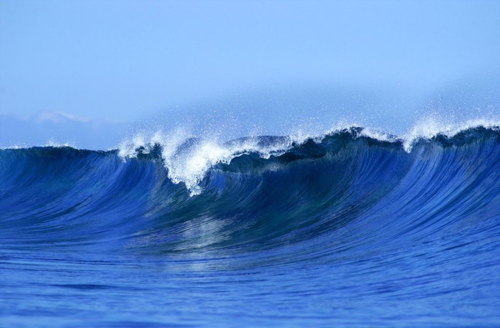 Velké vlny na Fidži | ftlaudgirl/123RF.com