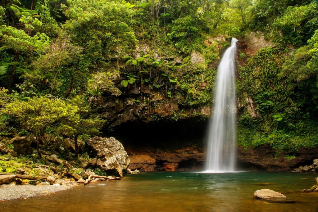 Vodopád Tavoro v Bouma National Heritage Park na Fidži | donyanedomam/123RF.com