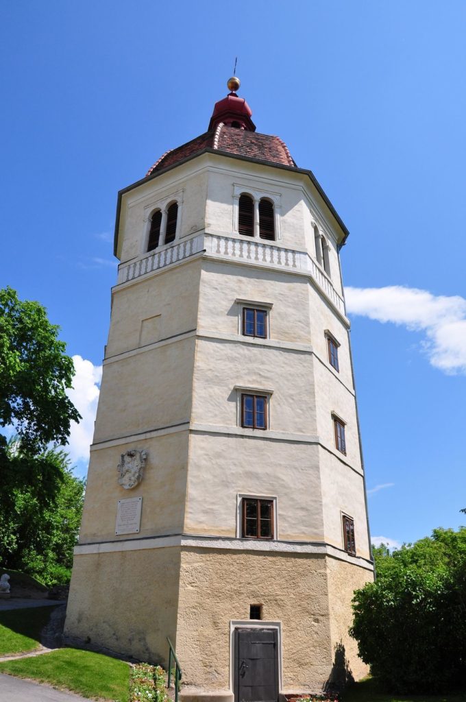 Glockenturm v Grazu | rbiedermann/123RF.com