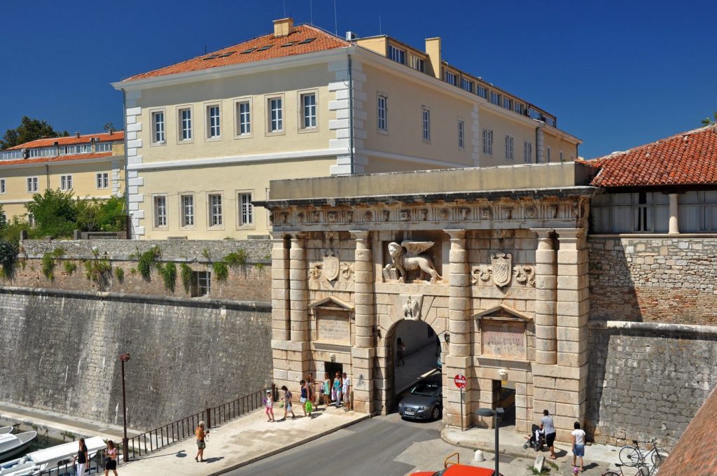 Pevninská brána v Zadaru | rorem/123RF.com