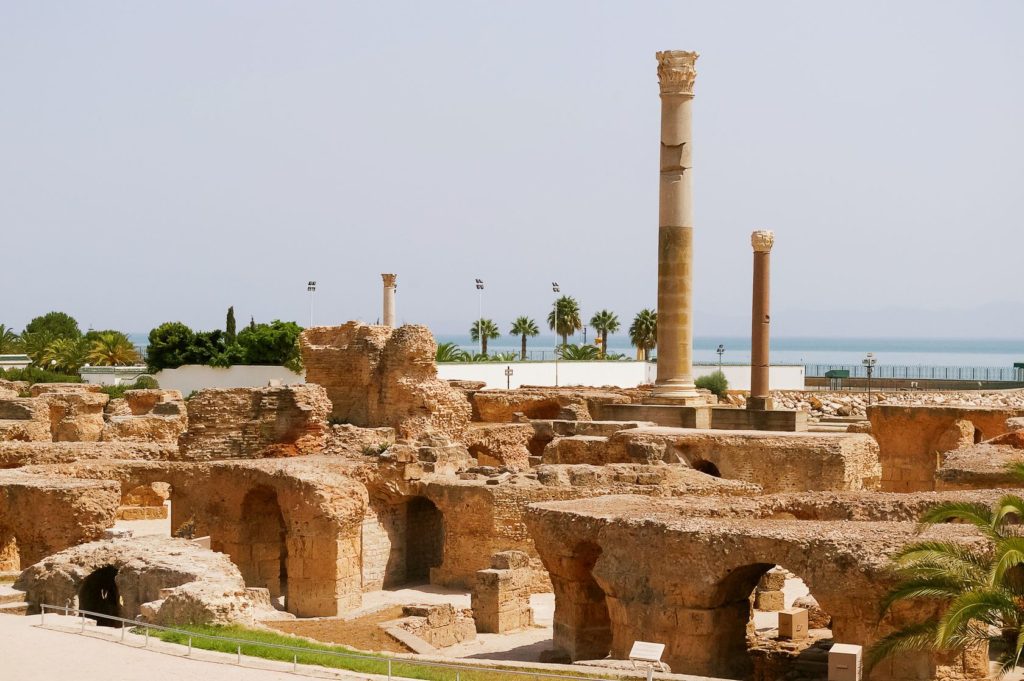 Ruiny Kartága v Tunisku | aksenovko/123RF.com